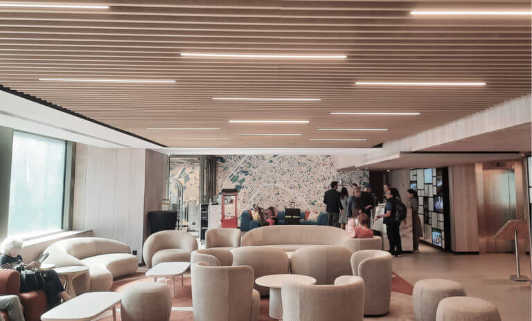 Optimizing Office Acoustics: DeFelt’s Guide to Boosting Workplace Productivity & Comfort